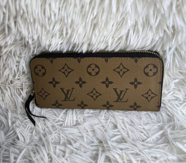 Elegant Clémence Wallet – Light brown with pattern