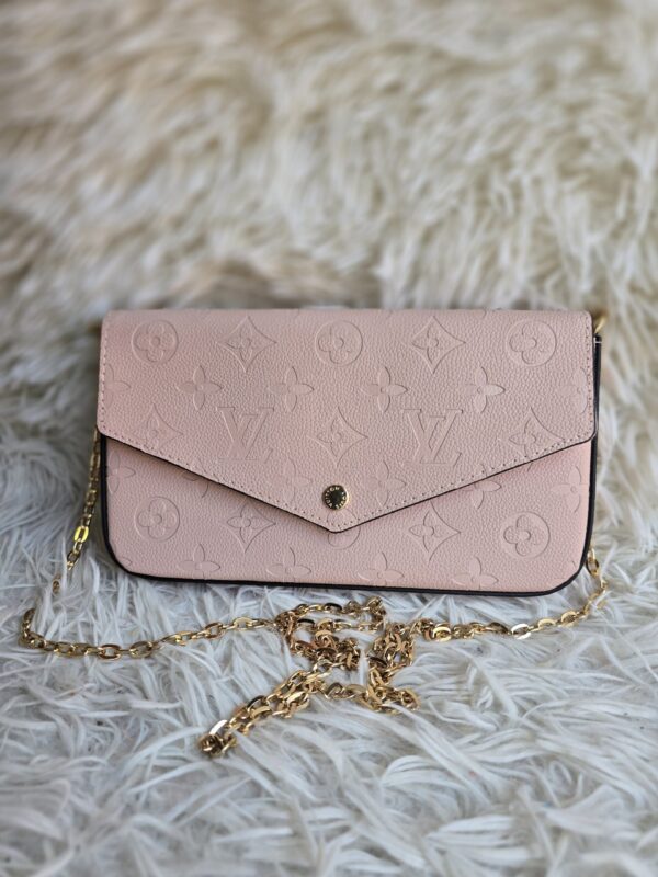 Elegant FÉLICIE POCHETTE Wallet On Chain – Pink/Gold