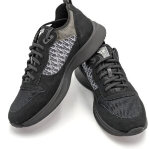 B25 Runner Sneaker - Lux In The West