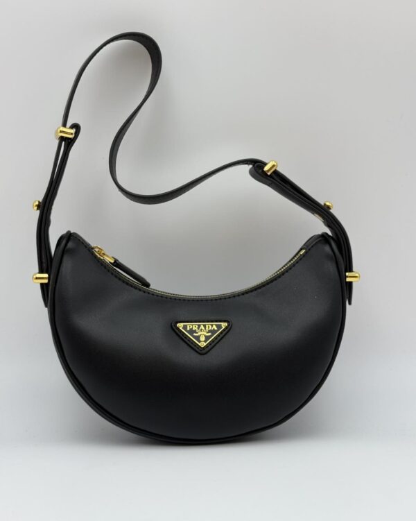 Arque Large Leather Shoulder Bag